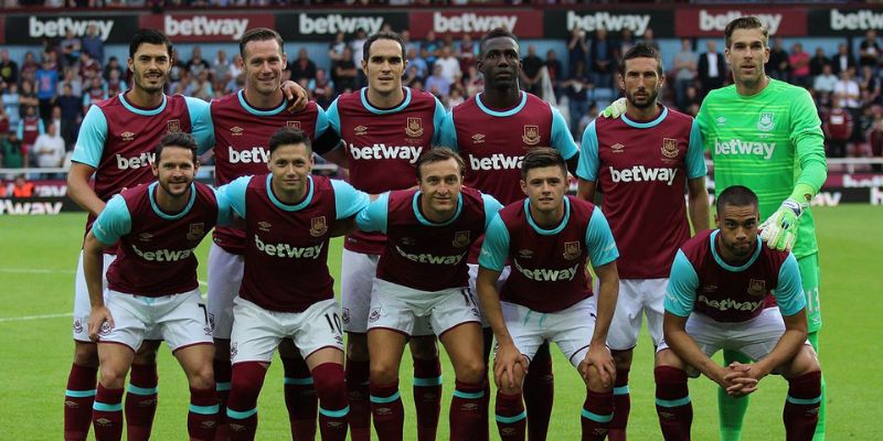 Danh sách các cầu thủ thường xuyên được đưa vào đội hình đá chính của West Ham